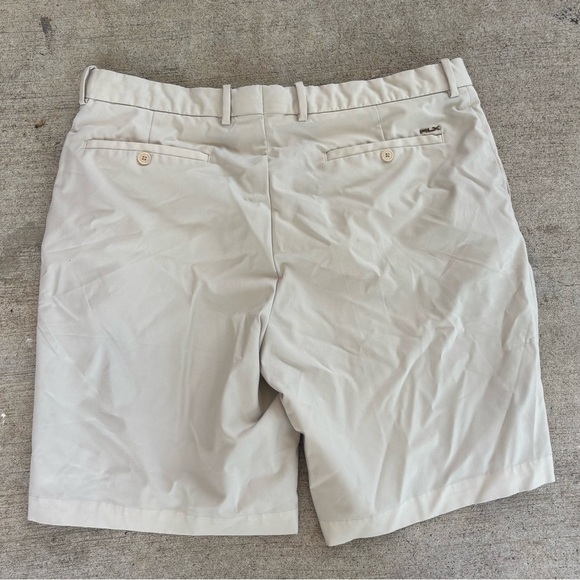 Ralph Lauren Men's Cream Flat Front Shorts - Picture 3 of 4